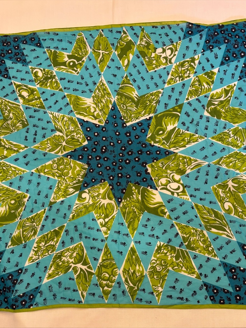 Vera Printed Geometric Scarf in Blue & Green Like New